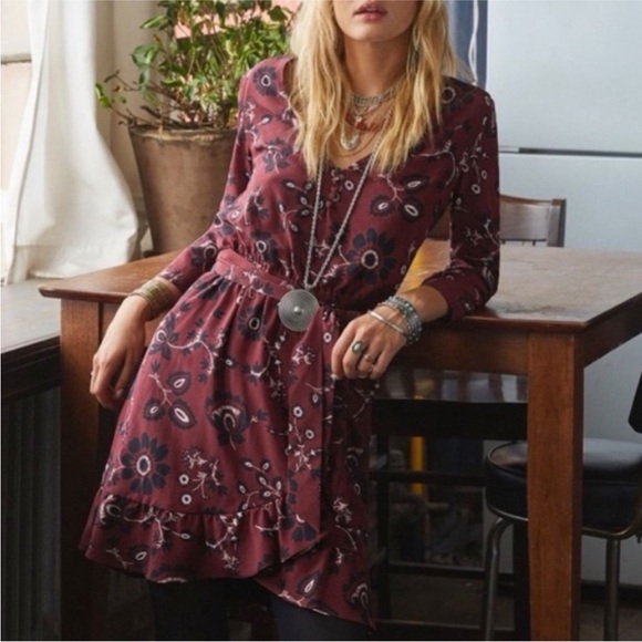 Sezane Dresses & Skirts - French Sezane Silk Floral Burgundy Wrap Dress with tie Belt